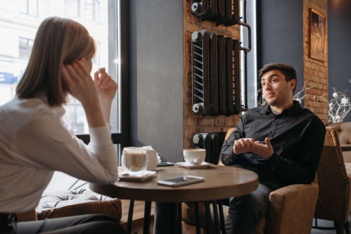 Αυθεντική γνωριμία σε σύγχρονο dating